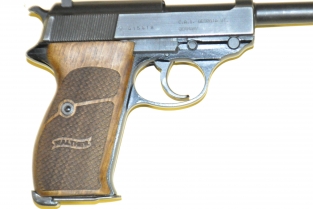 Walther P38 grips flakes logo